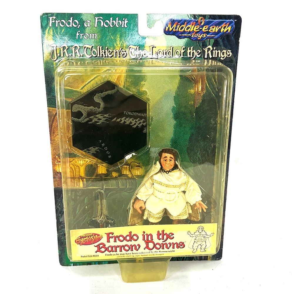 Vintage Lord of the Rings - "Frodo in the Barrow-Downs" Figure by Toy Vault